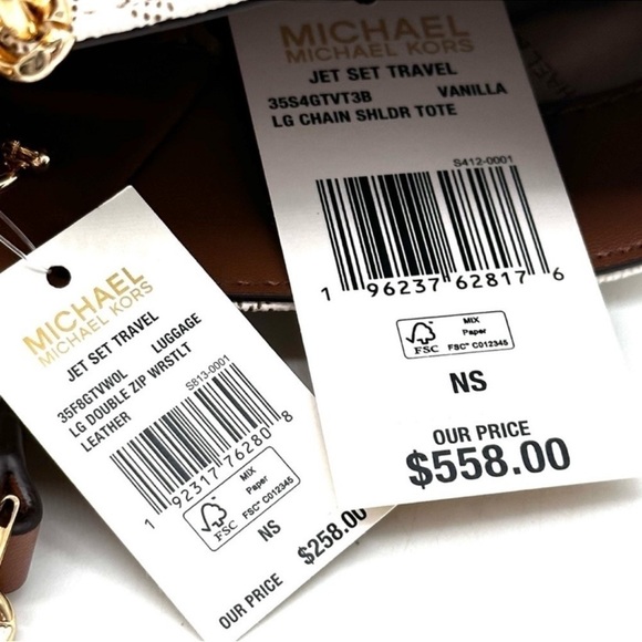 Michael Kors Large Jet Set Travel Chain Shoulder
Bag & Double Zip Wallet Vanilla - Picture 14 of 14